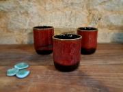 <div>Tasses rouges</div>